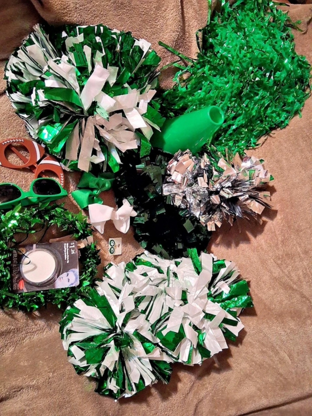 Party Decorations Green & Silver White Black Set